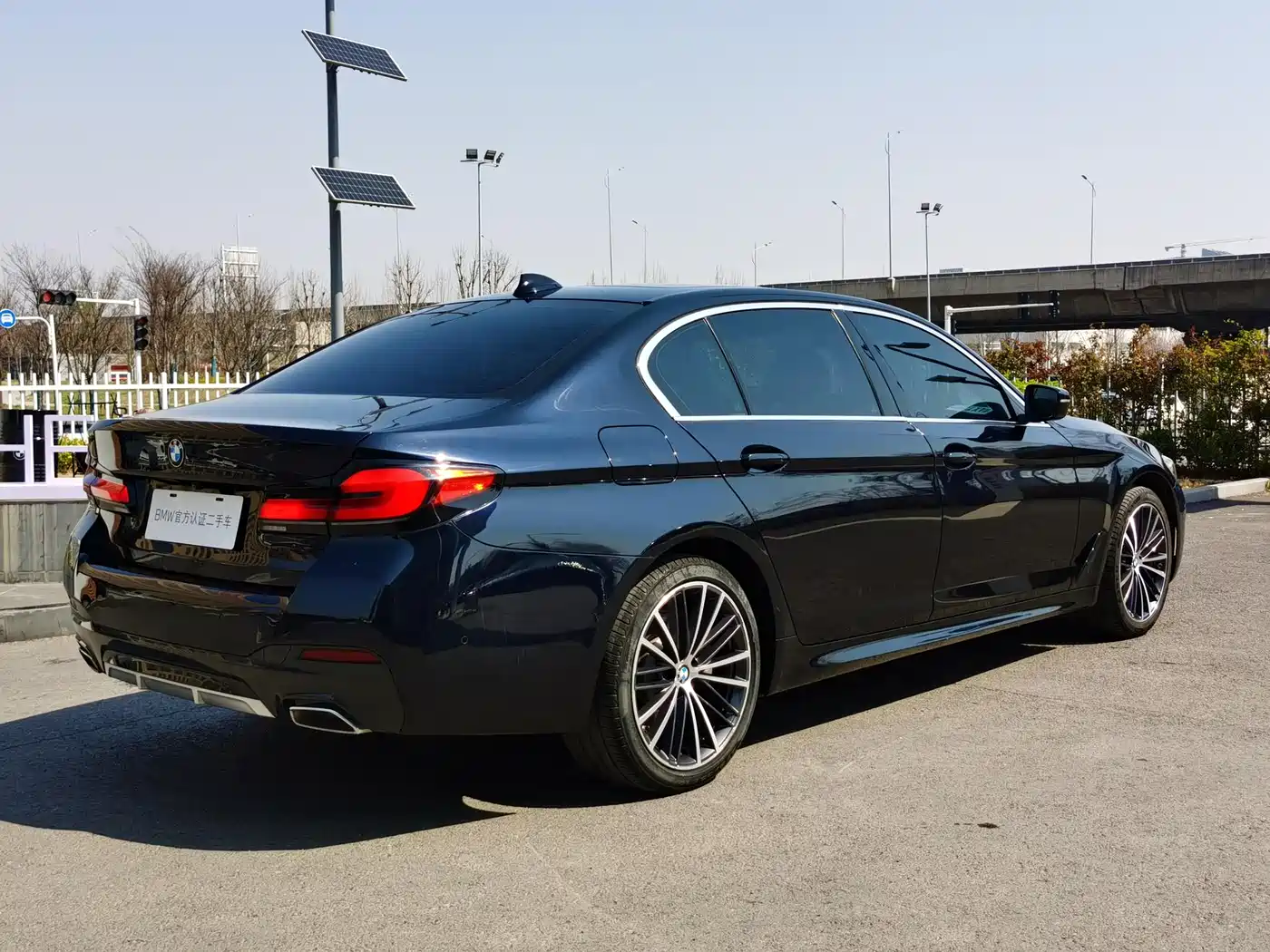 BMW 5 Series 2022 Facelift 530Li Leading M Sport Package фото 5