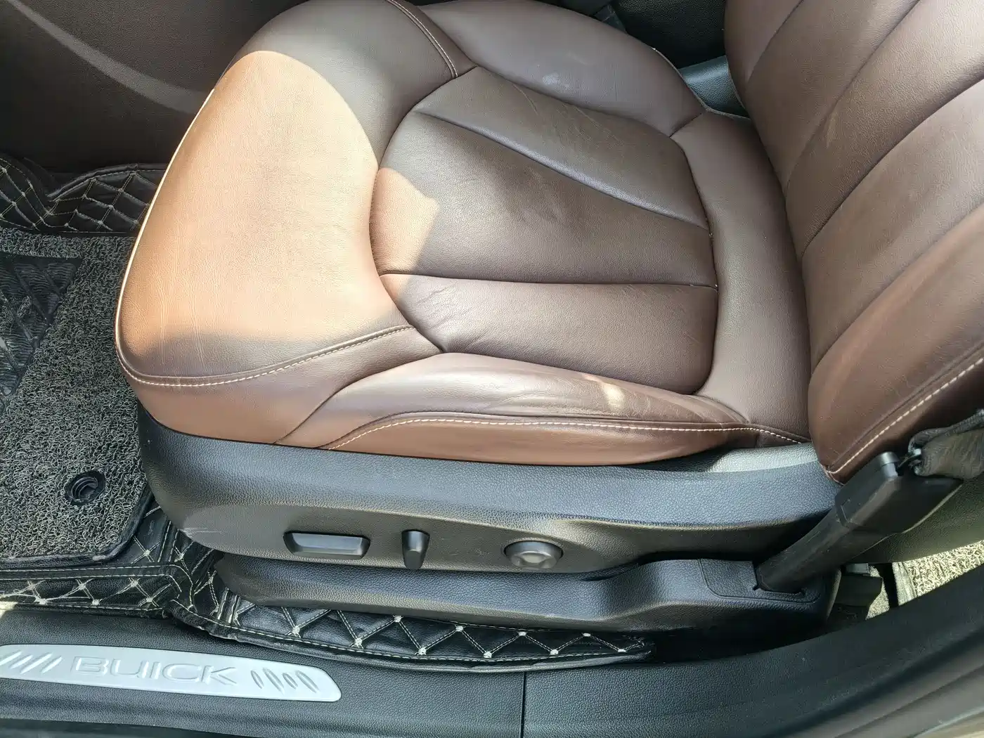 Buick Envision Plus 2019 28T AWD Elite Model China VI фото 14