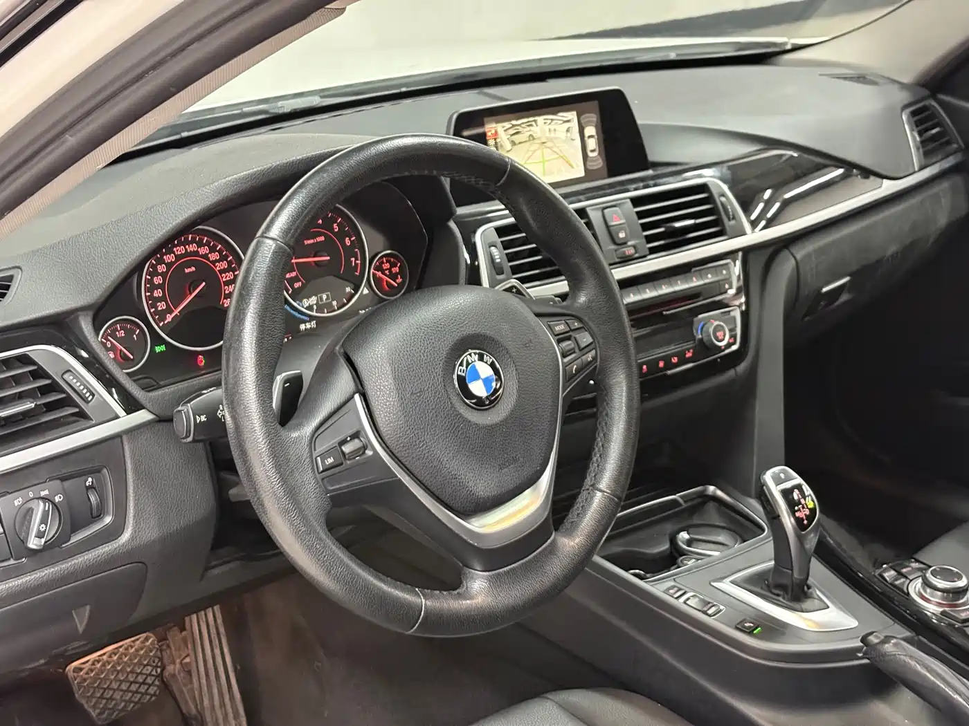 BMW 3 Series 2017 320Li M Sport фото 9