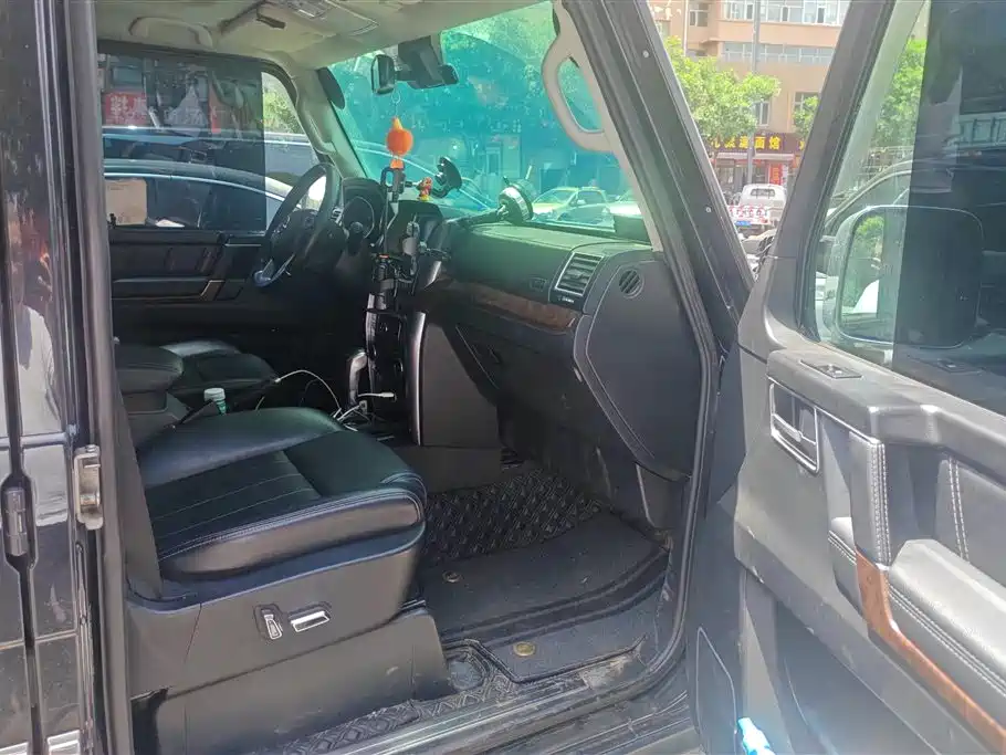 BAIC ORV Beijing Off-Road BJ80 2016 2.3T Auto Premium Edition фото 8