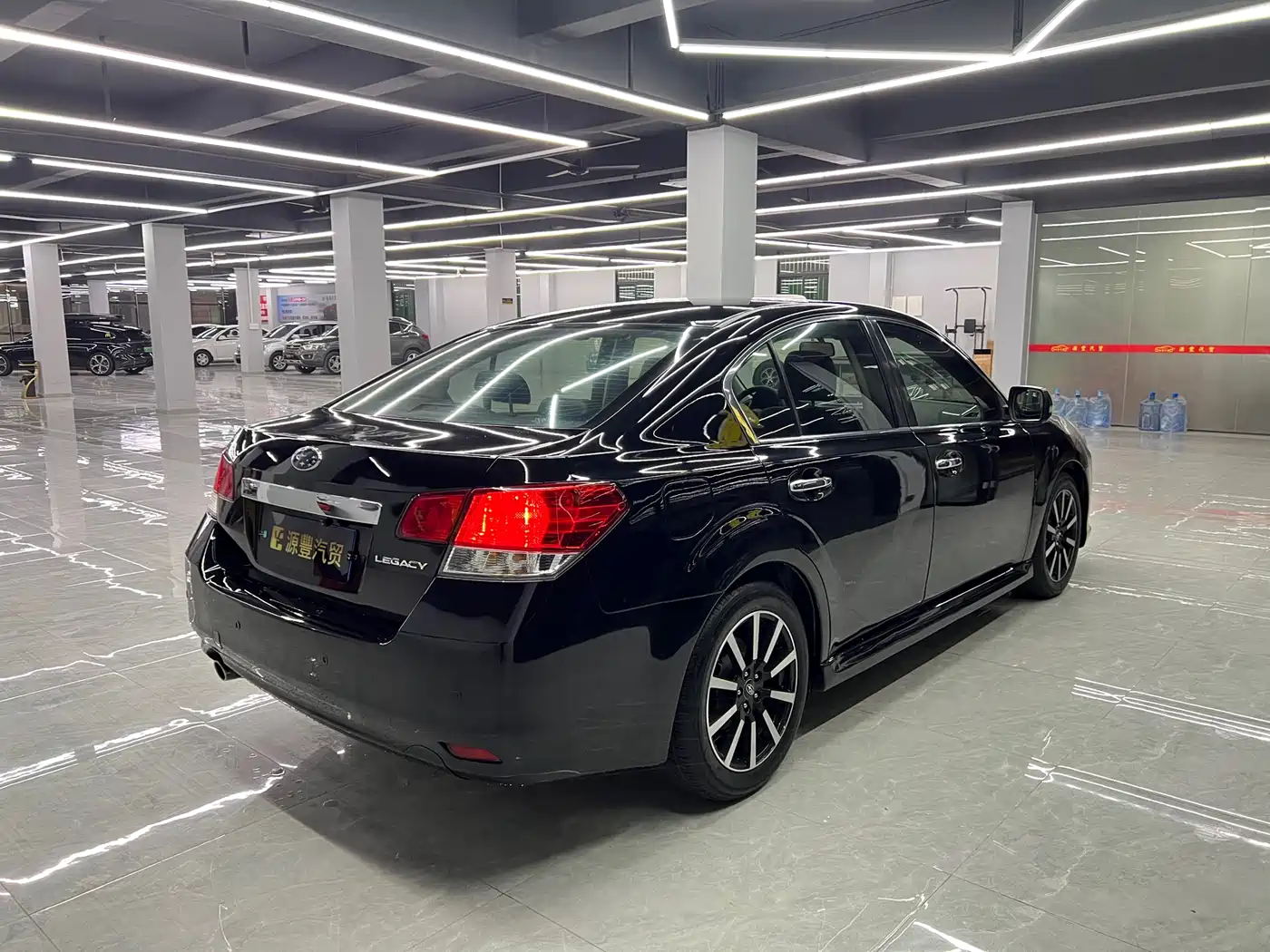 Subaru Legacy 2010 2.5i Luxury Navigation Edition фото 3