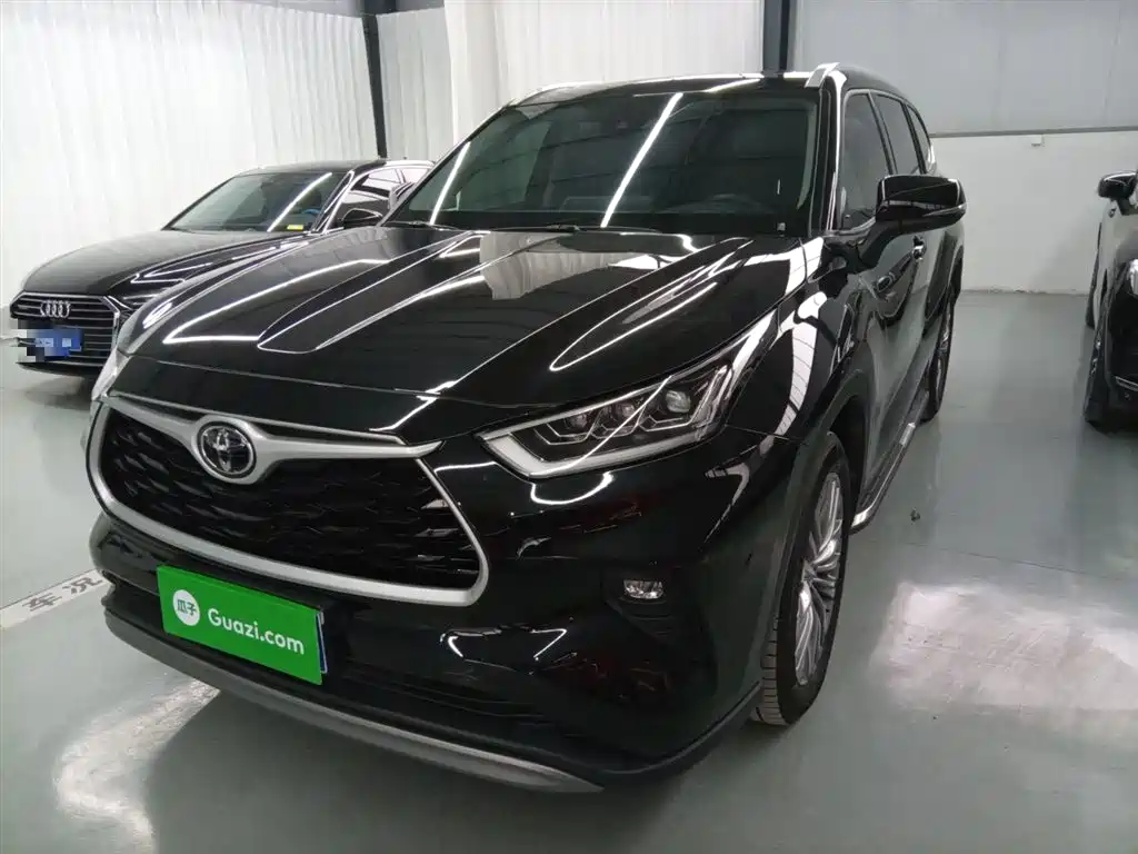 Toyota Highlander 2024 2.5L Smart Hybrid 4WD Premium 7-seater фото 2