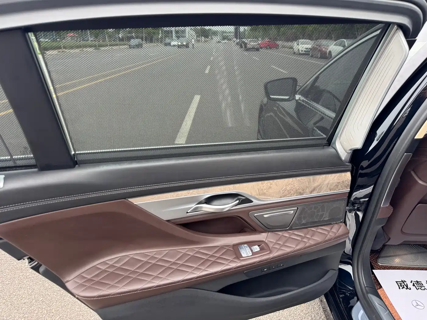 BMW 7 Series 2019 740Li Leading Luxury Package фото 12