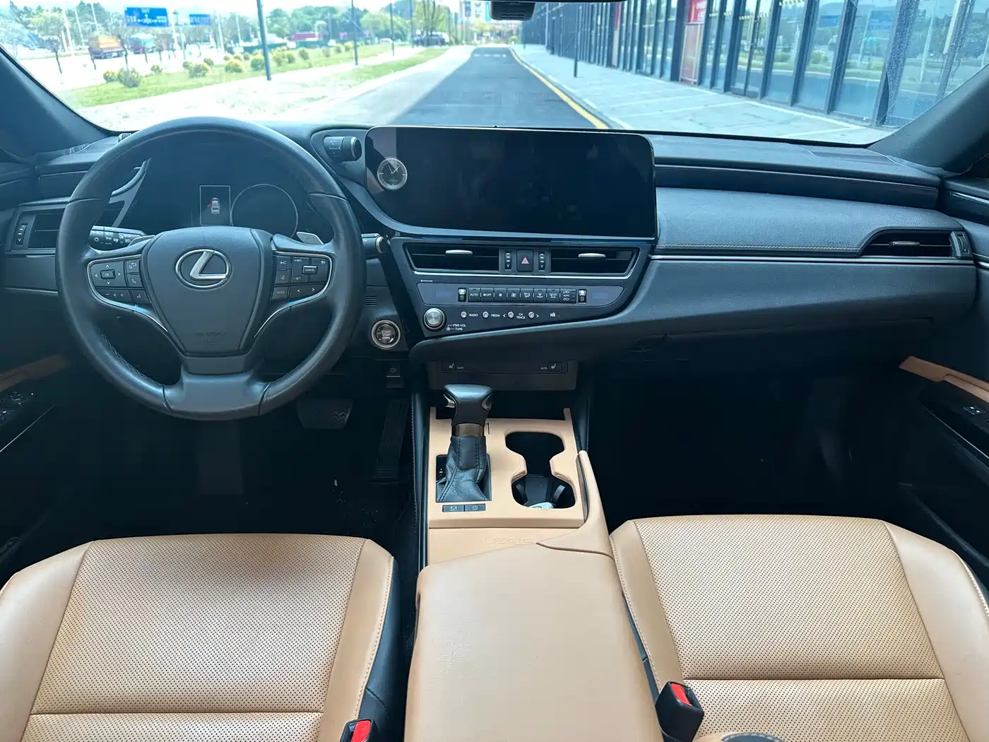 Lexus ES 2022 200 Excellence Edition фото 6