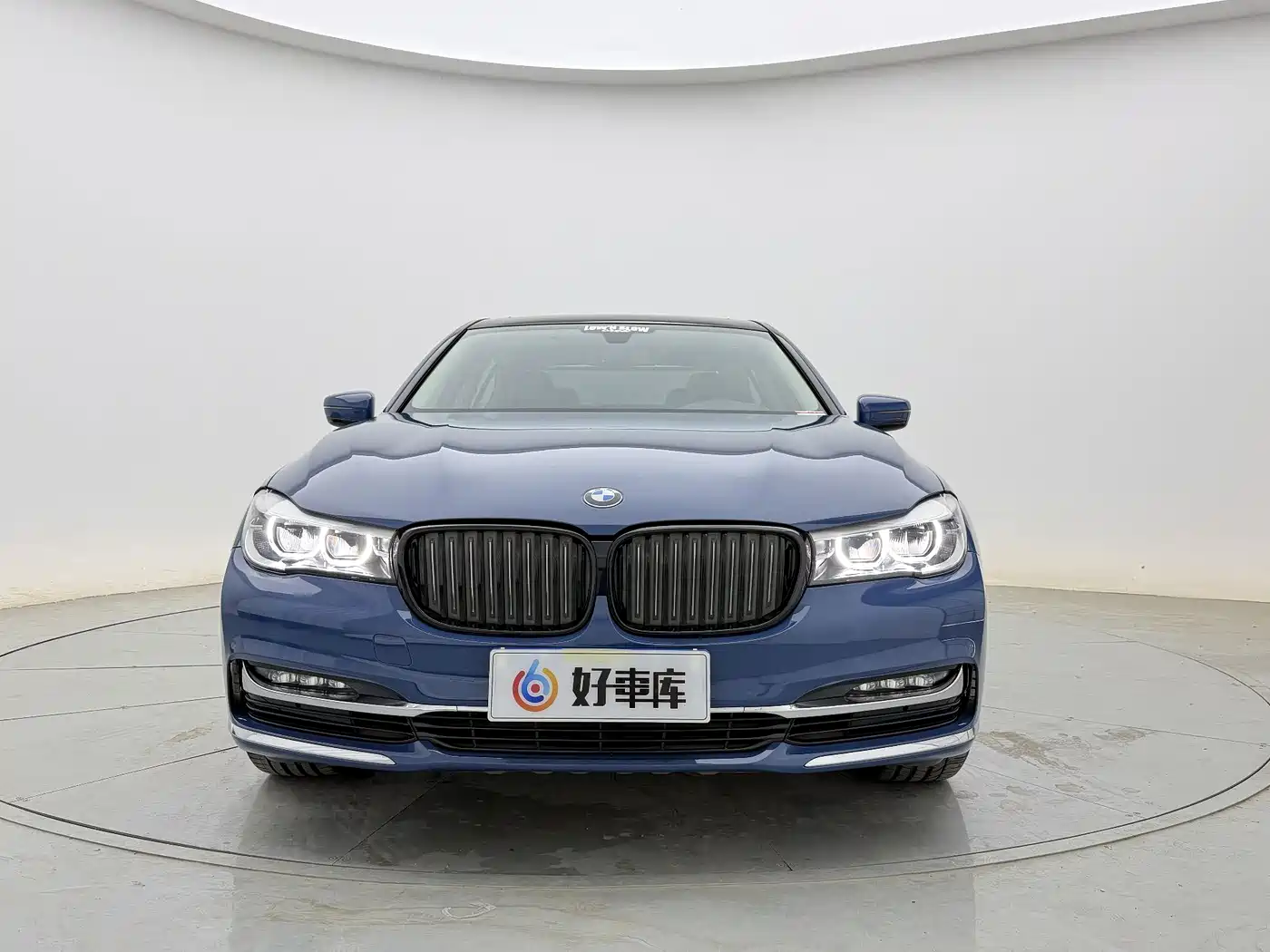 BMW 7 Series 2018 730Li Leading Type Excellence Package фото 2