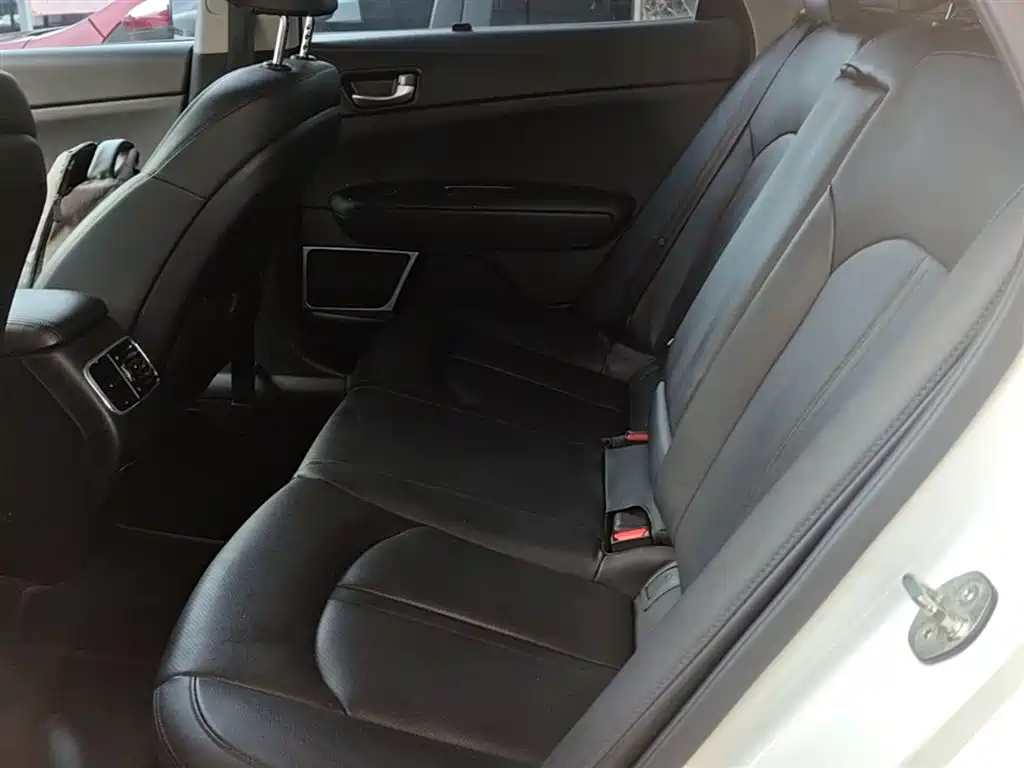 Kia K5 2016 1.6T Automatic LUX фото 17