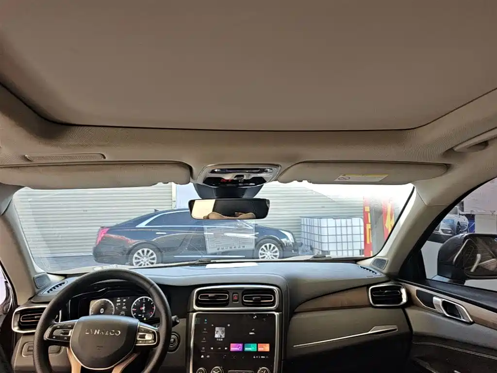 Lynk & Co 01 2019 2.0T 2WD Type Pro Version China V фото 18