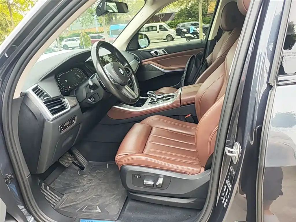 BMW X5 (Import) 2020 xDrive30i M Sport Package фото 15