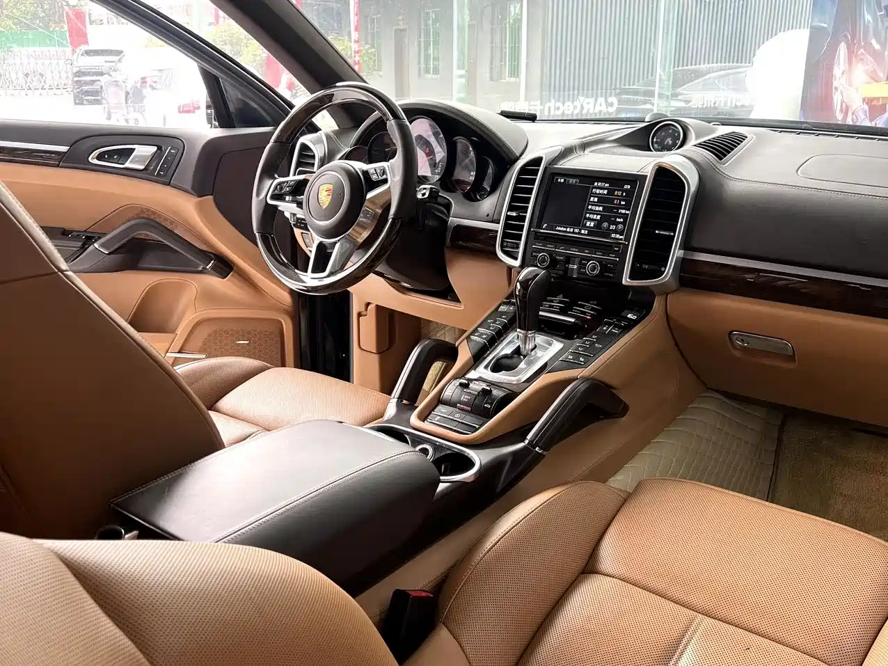 Porsche Cayenne 2015 Cayenne 3.0T фото 4