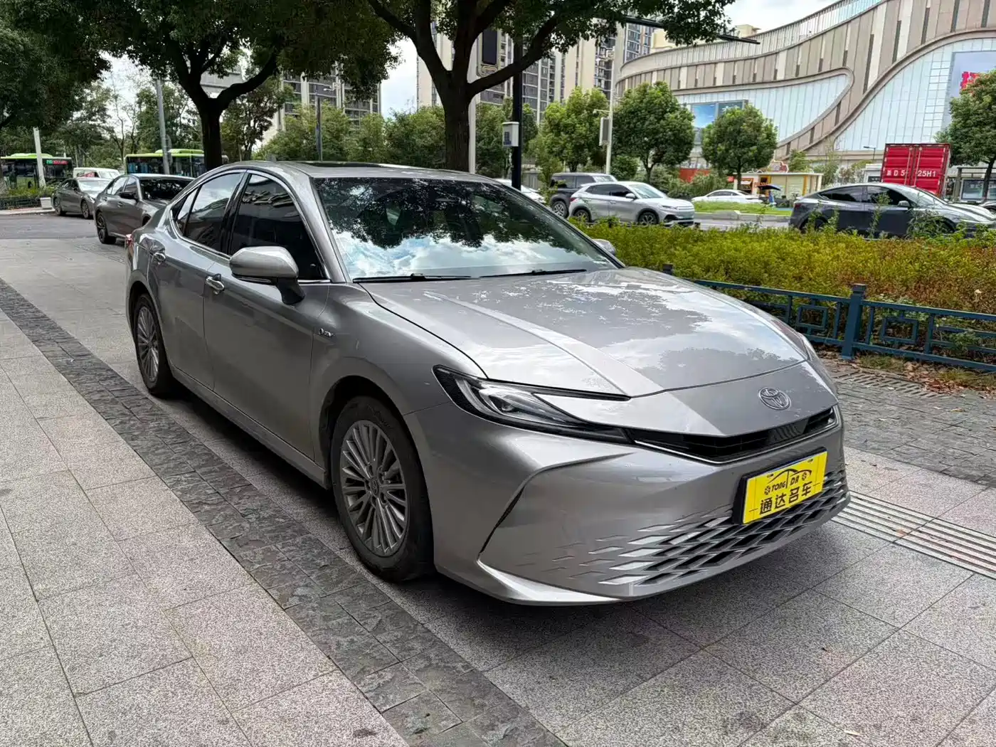 Toyota Camry 2025 2025 Dual Engine 2.0HG Glory Edition