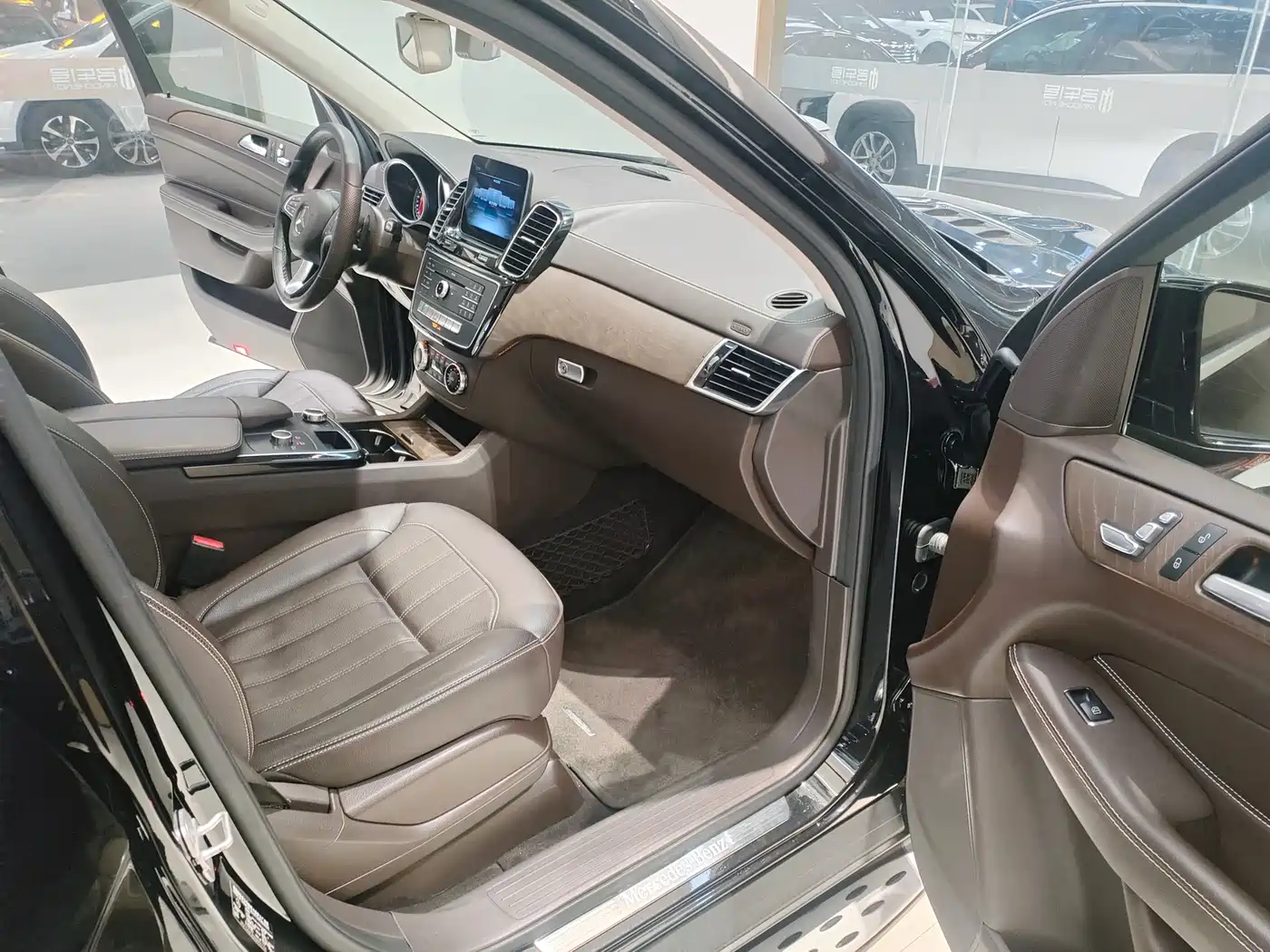 Mercedes-Benz GLE 2017 GLE 320 4MATIC Dynamic фото 10