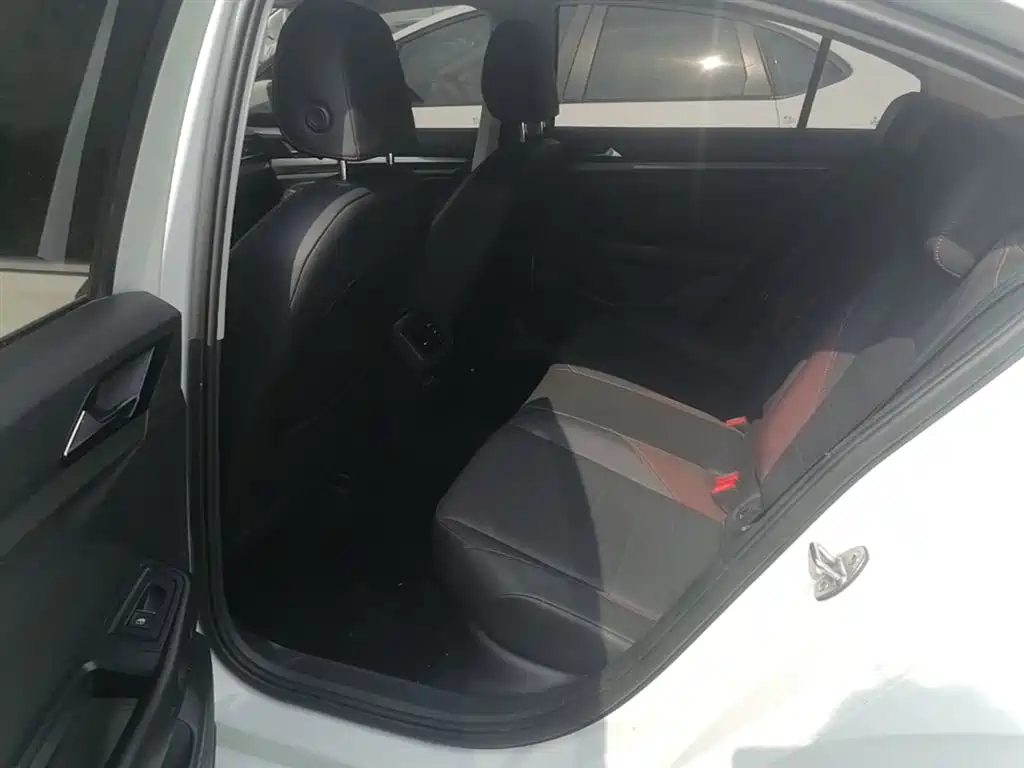 Volkswagen Bora 2020 1.5L Automatic Comfort фото 17