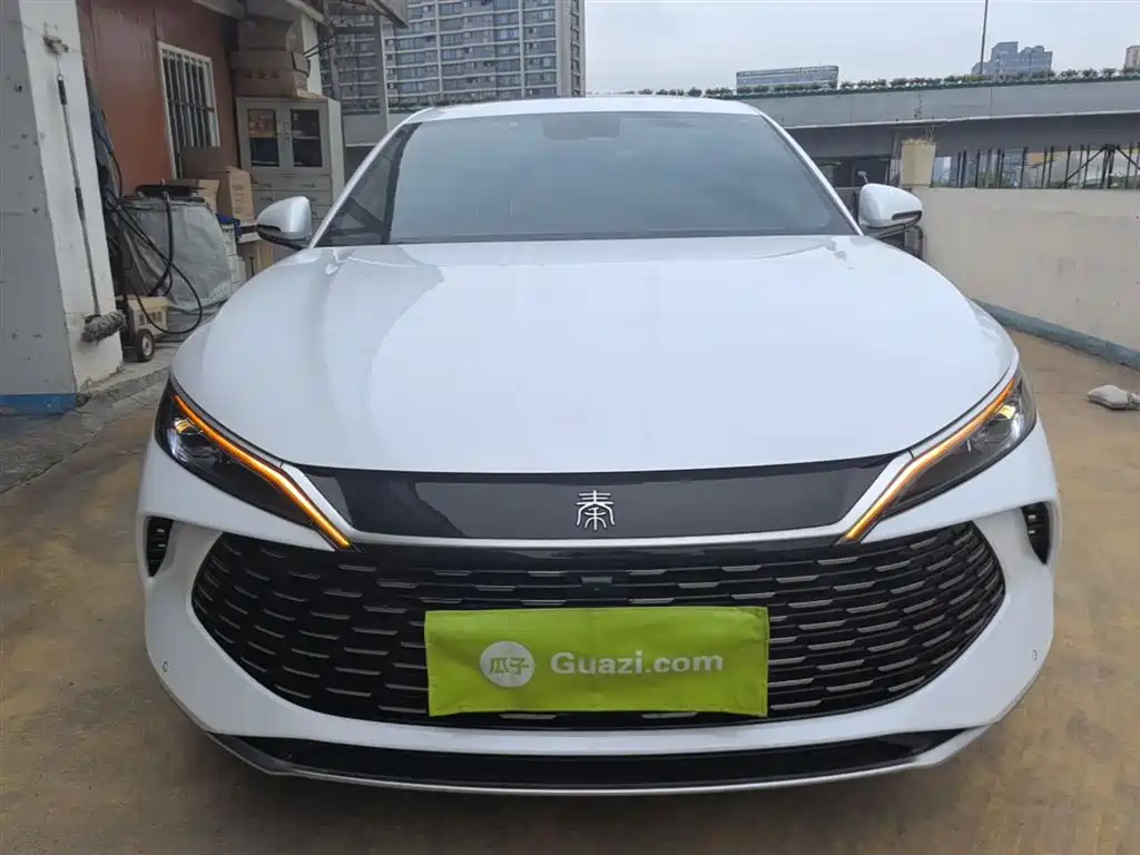 BYD Qin L 2024 DM-i 120KM Leading фото 3