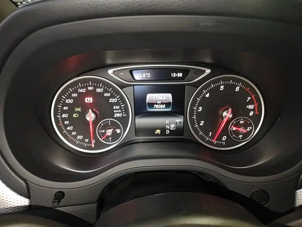 Mercedes-Benz B-Class 2017 B 200 Dynamic фото 8