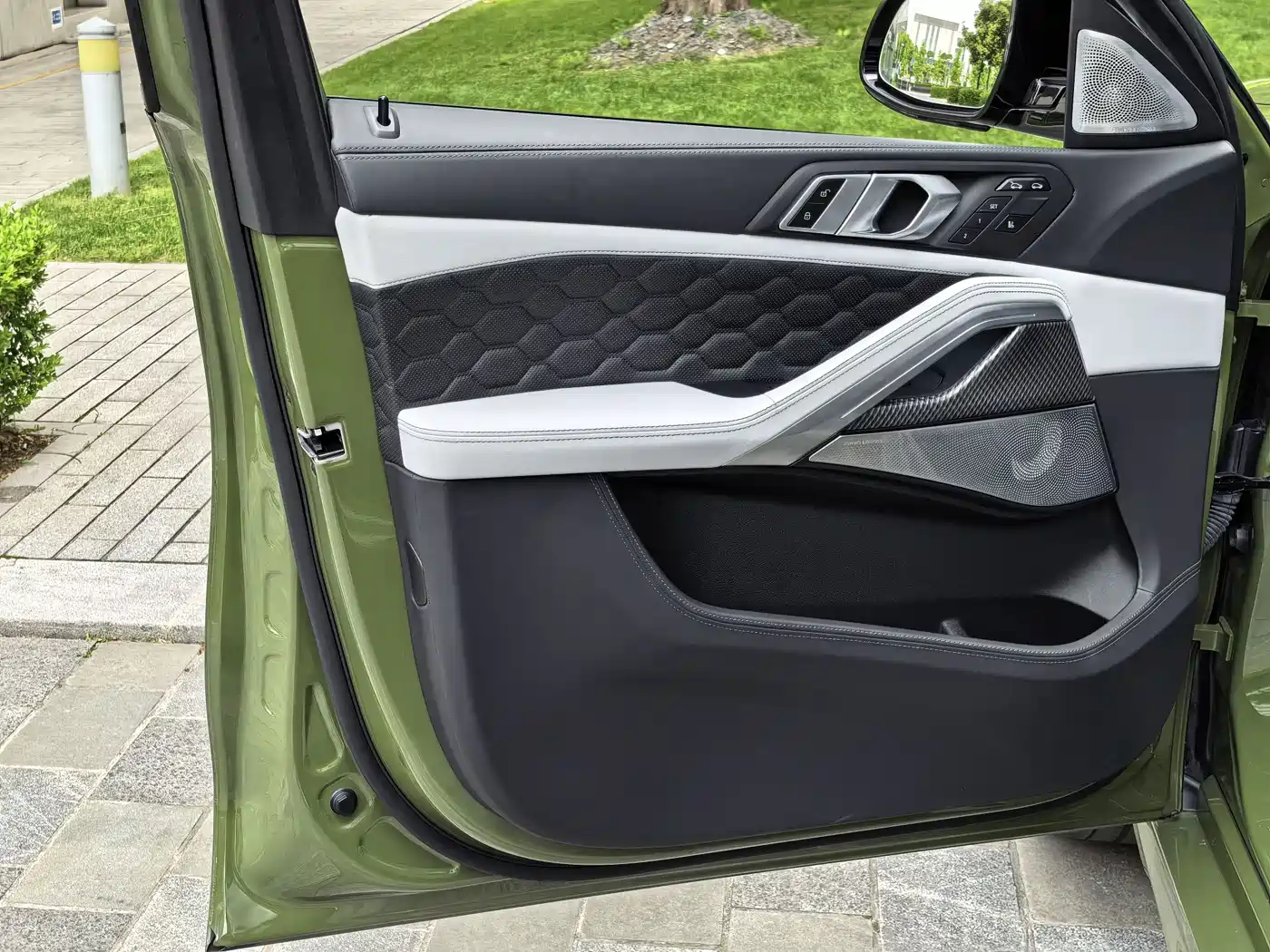 BMW X6 M 2022 X6 M фото 22