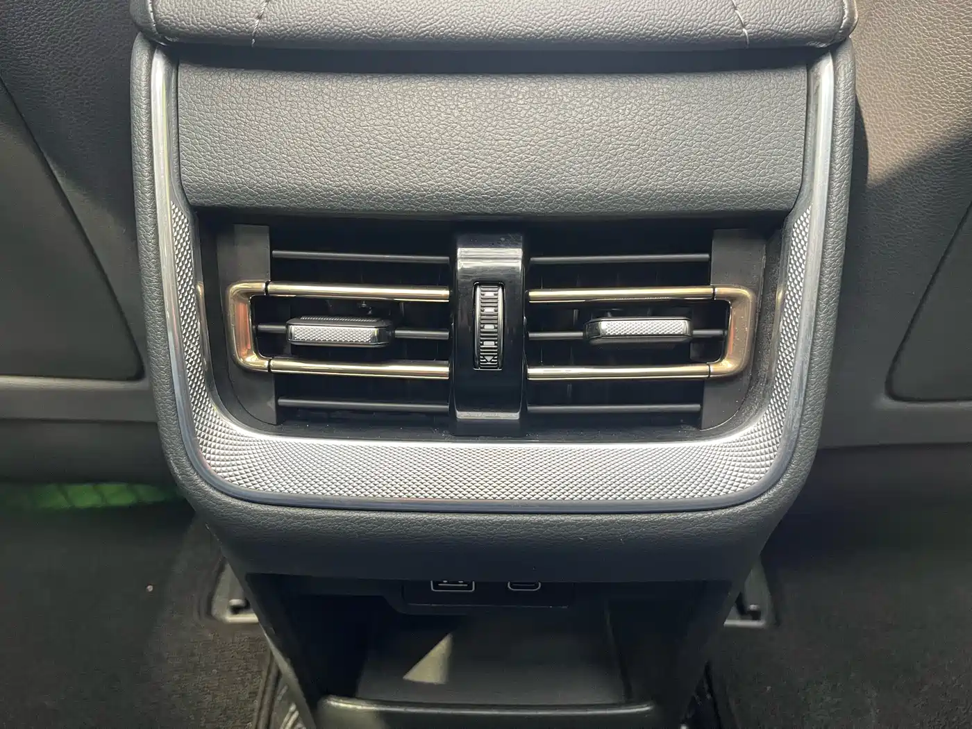 Hongqi H5 2023 2.0T Auto Smart Connect Flagship фото 29