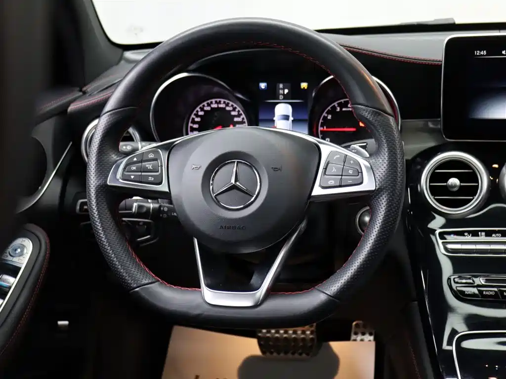 Mercedes-Benz GLC AMG 2017 AMG GLC 43 4MATIC фото 11