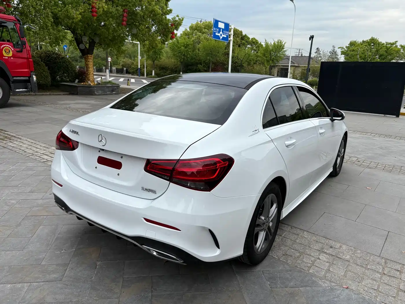 Mercedes-Benz A-Class 2021 A 180 L Sports Sedan фото 7