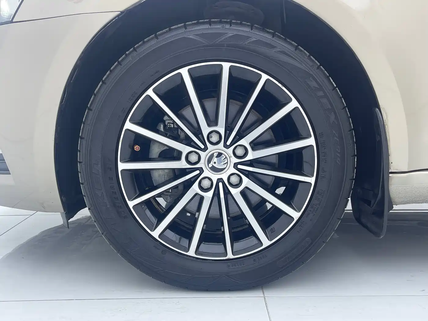 Škoda Octavia 2018 1.6L Automatic Luxury фото 22