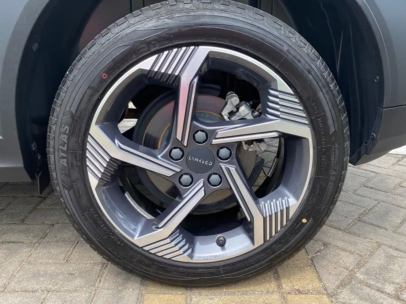 Lynk & Co 06 2023 Remix 1.5T Power Halo фото 17