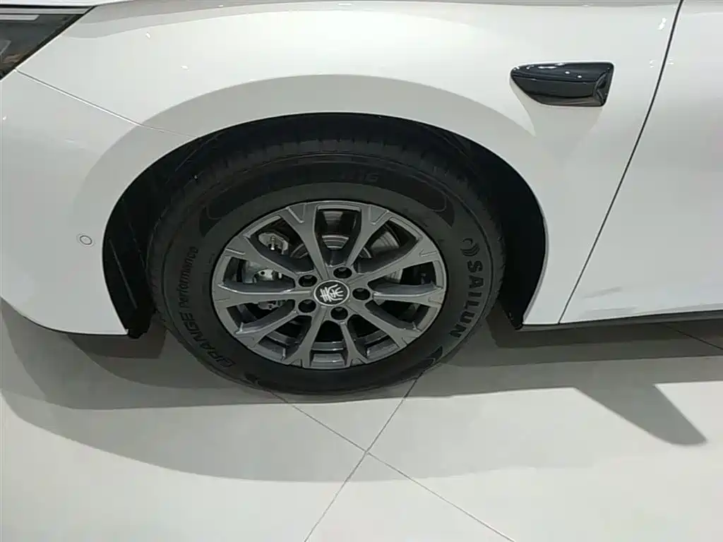 BYD Qin L 2025 DM-i Smart Drive Edition 80KM Leading фото 23
