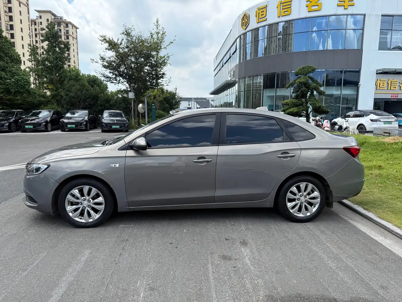 Buick Excelle 2018 15T Dual Clutch Elite (China V) фото 3
