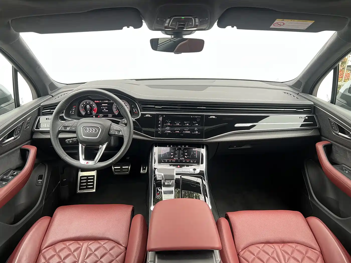 Audi SQ7 2024 4.0 TFSI фото 7