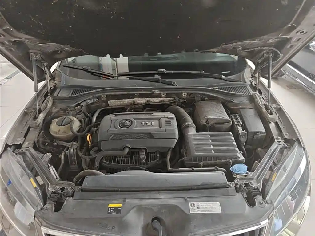Škoda Superb 2016 TSI330 DSG Smart Edition фото 20