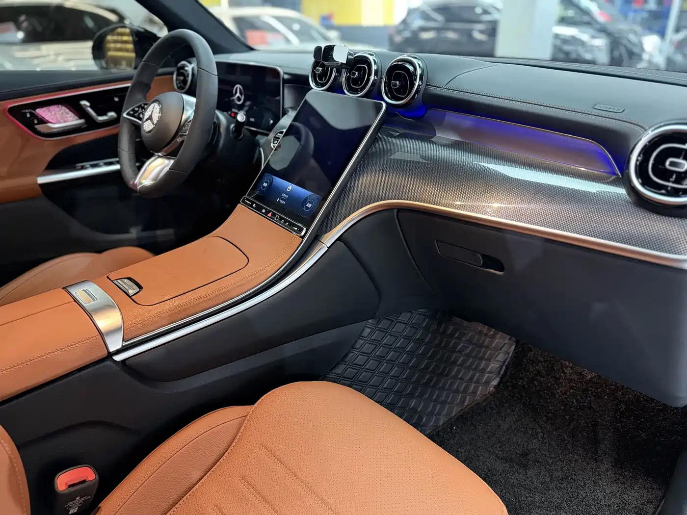 MERCEDES-BENZ GLC