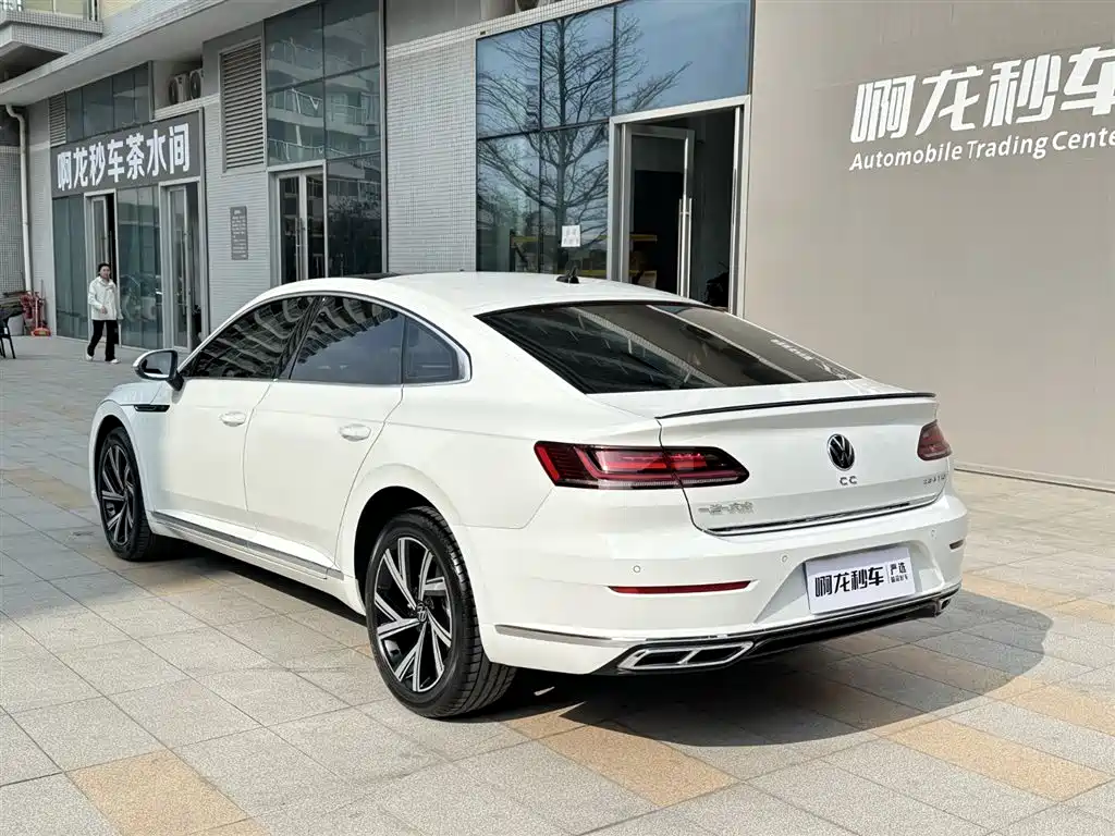 Volkswagen FAW-Volkswagen CC 2021 330TSI Dazzle Edition фото 8