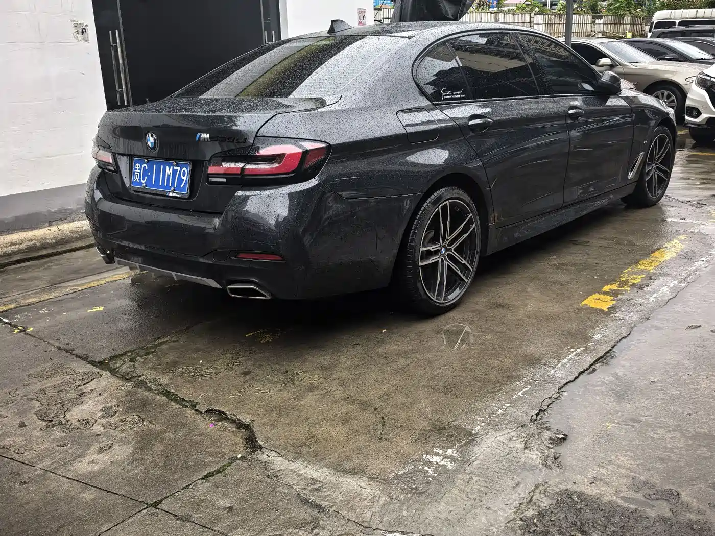 BMW 5 Series 2014 525Li Leading фото 4