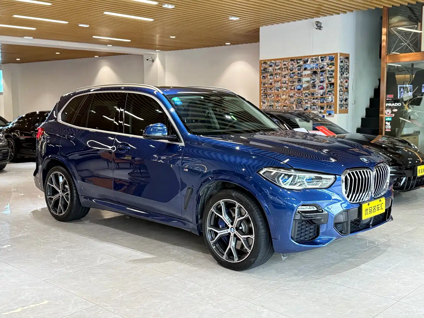 BMW X5 (Import) 2019 xDrive40i Exclusive M Sport Package фото 3