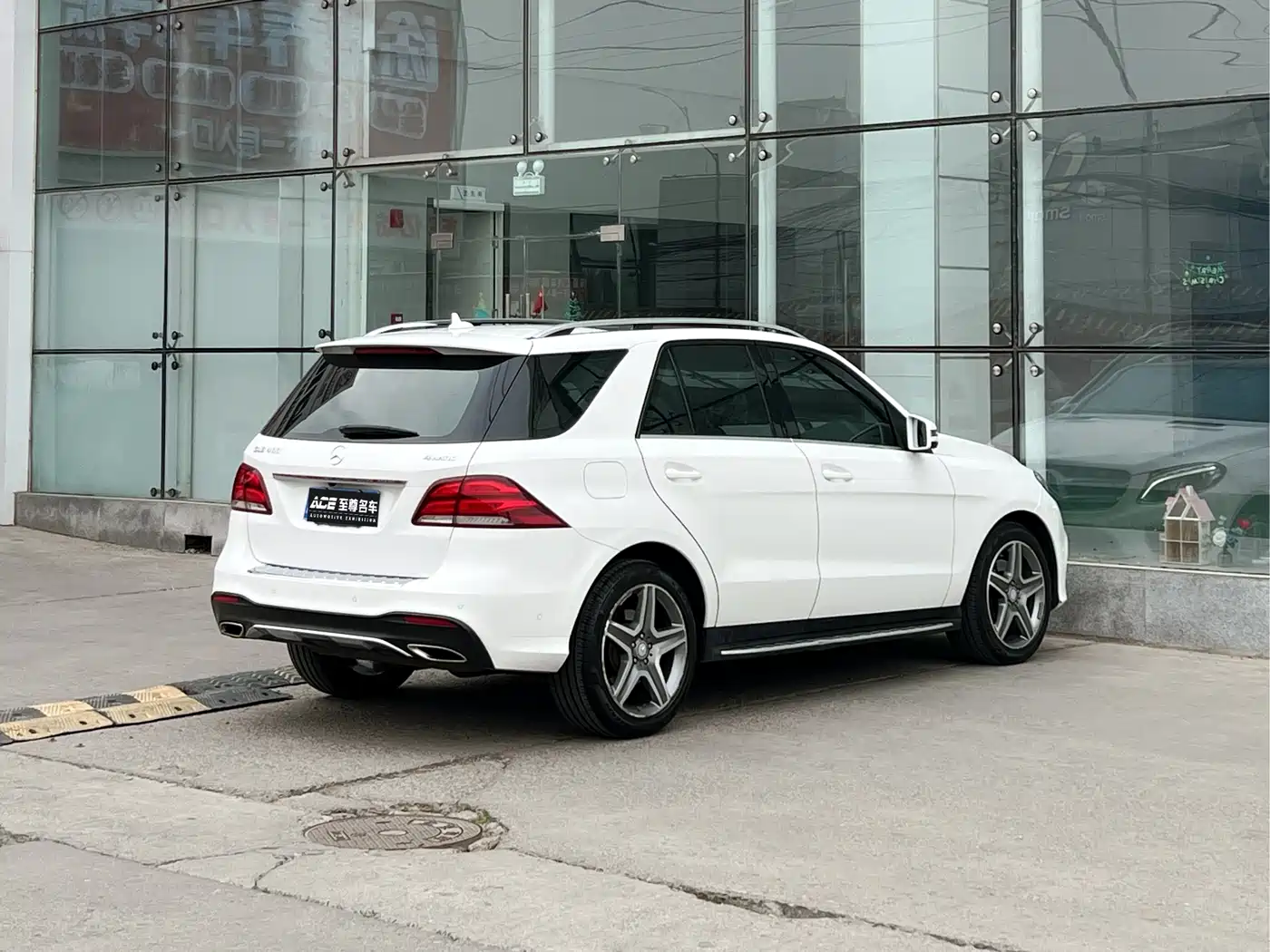 Mercedes-Benz GLE 2015 GLE 400 4MATIC фото 4