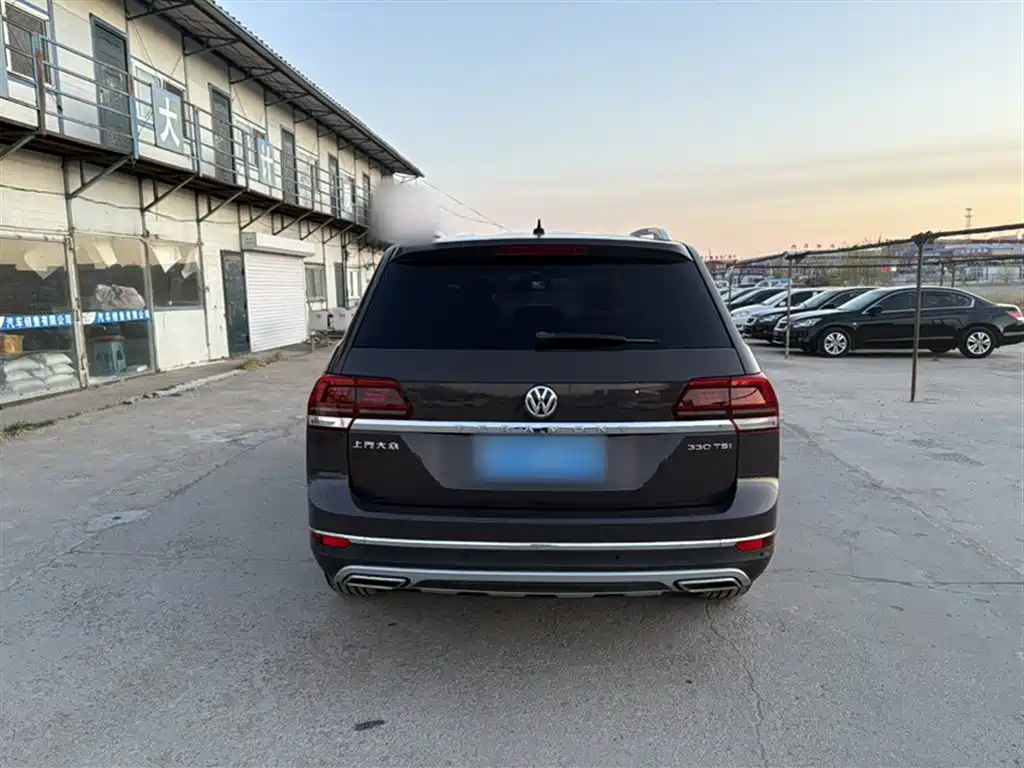 Volkswagen Teramont 2019 330TSI 2WD Luxury China VI фото 3