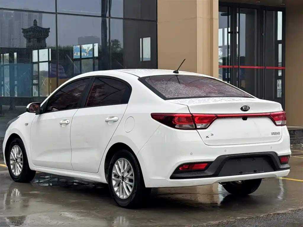 Kia K2 2017 Sedan 1.4L AT 15th Anniversary Special Edition GLS фото 7