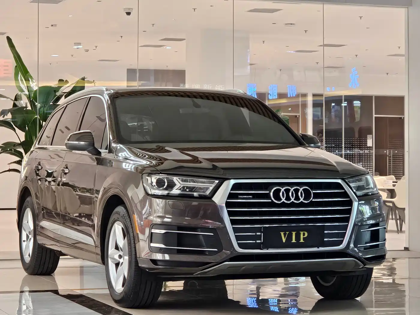 Фото 3 - Audi Q7