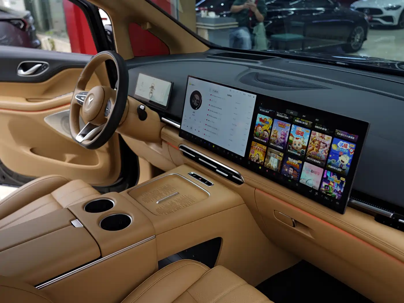 Voyah Auto Voyah Dreamer 2025 PHEV AWD Flagship Kunpeng Edition фото 15