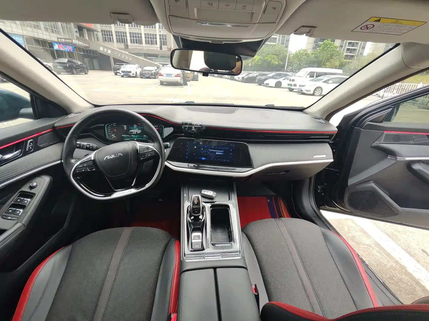 DONGFENG YI HYUN MAX