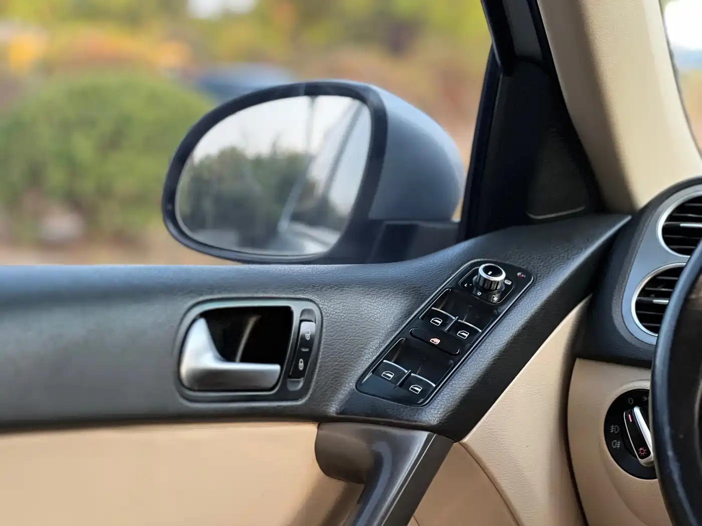 Volkswagen Tiguan 2012 1.8TSI Automatic 2WD Trend Edition фото 27
