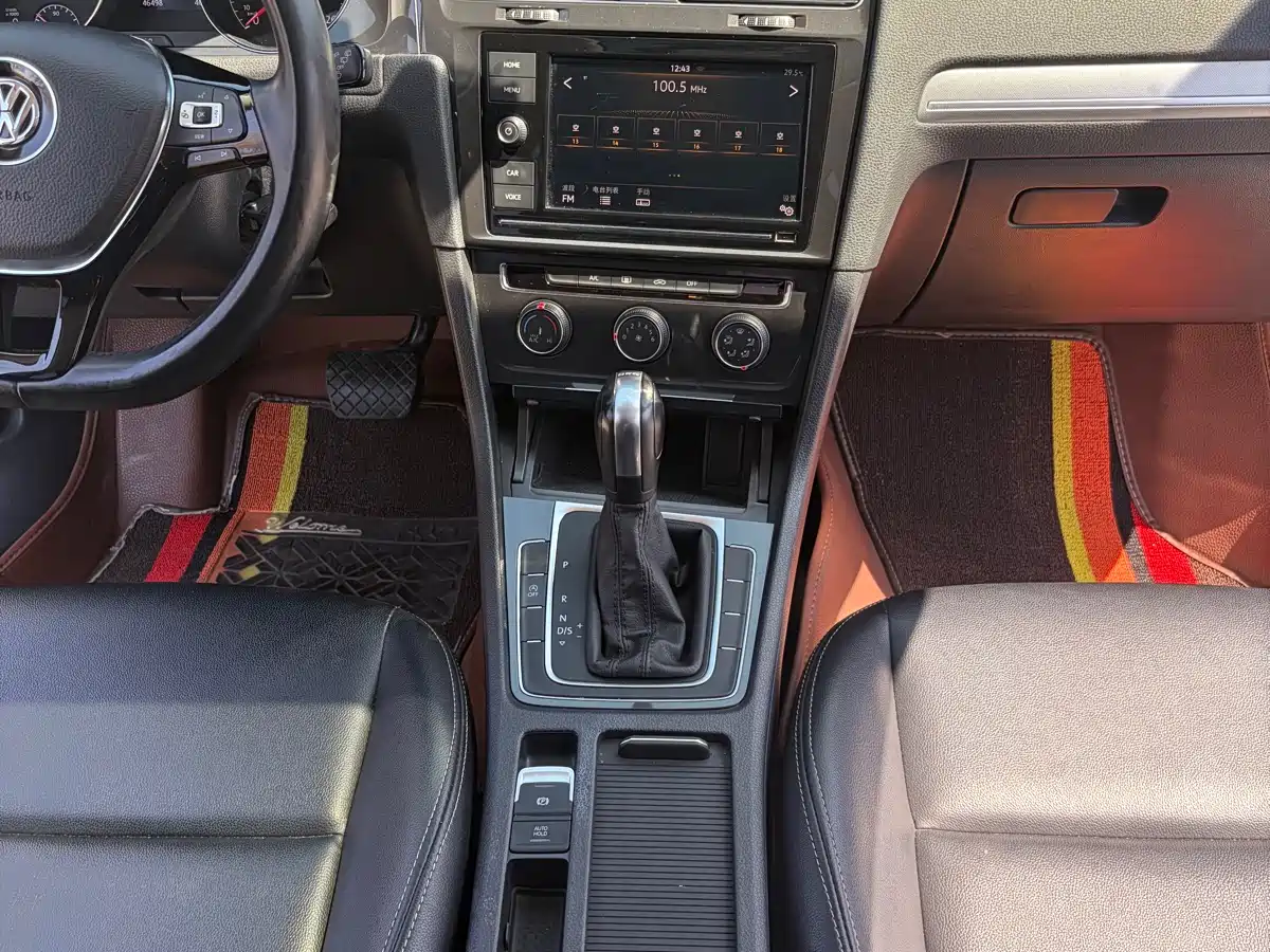 Volkswagen Golf 2019 200TSI DSG Comfort (China V) фото 7