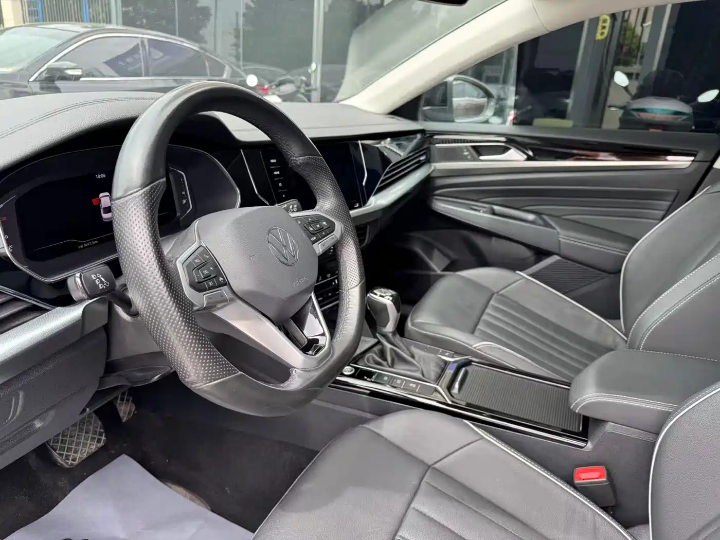 Volkswagen Passat 2022 330TSI Starlight Elite Edition фото 8