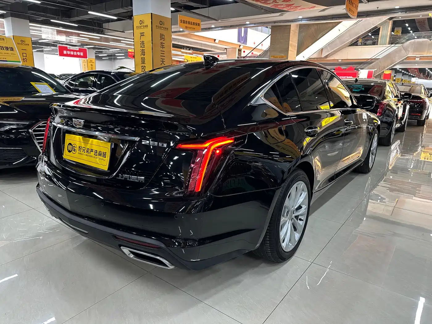 CADILLAC CT5