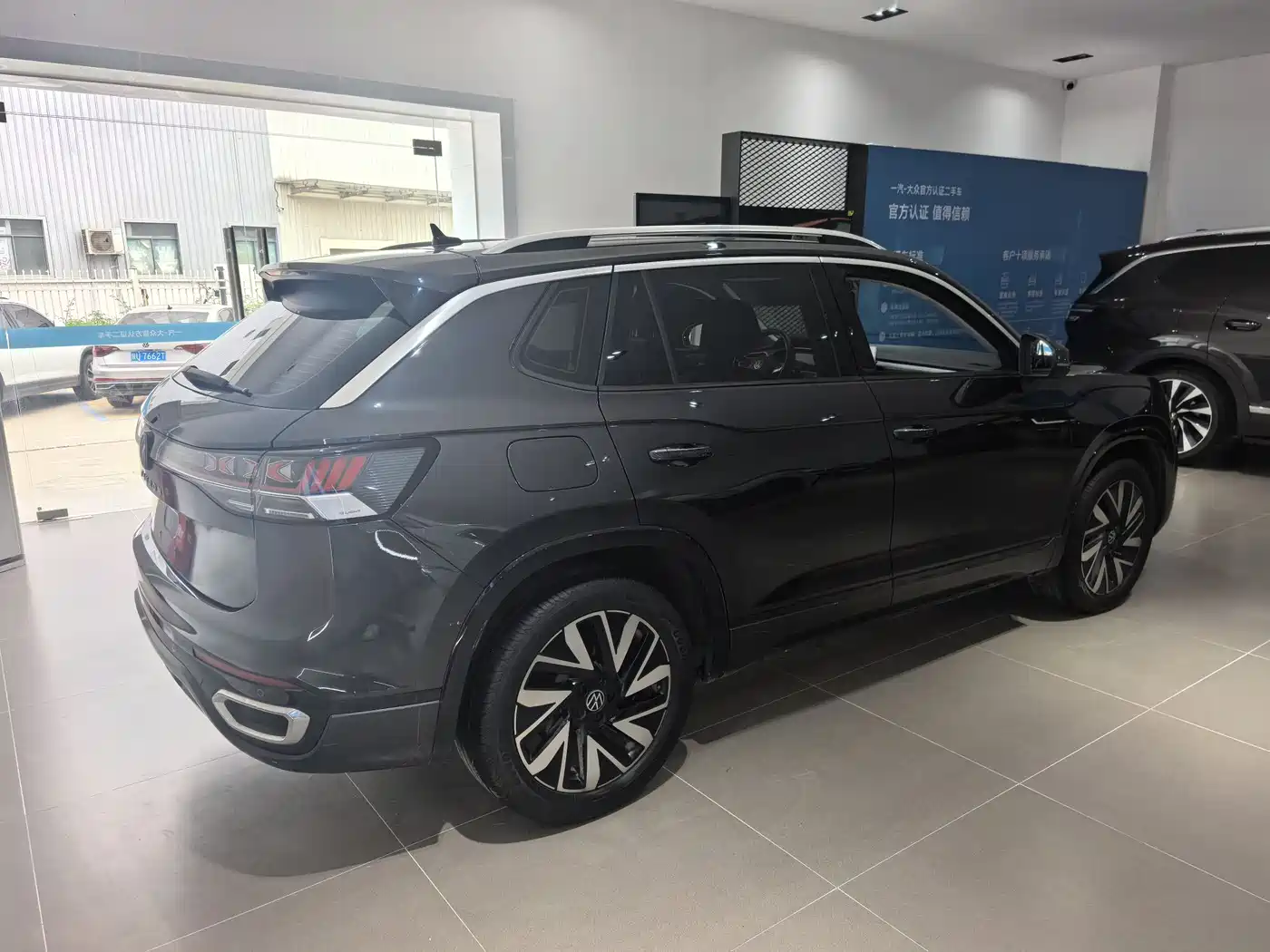 Volkswagen Tayron 2023 330TSI 2WD R-Line High-Performance Edition фото 7