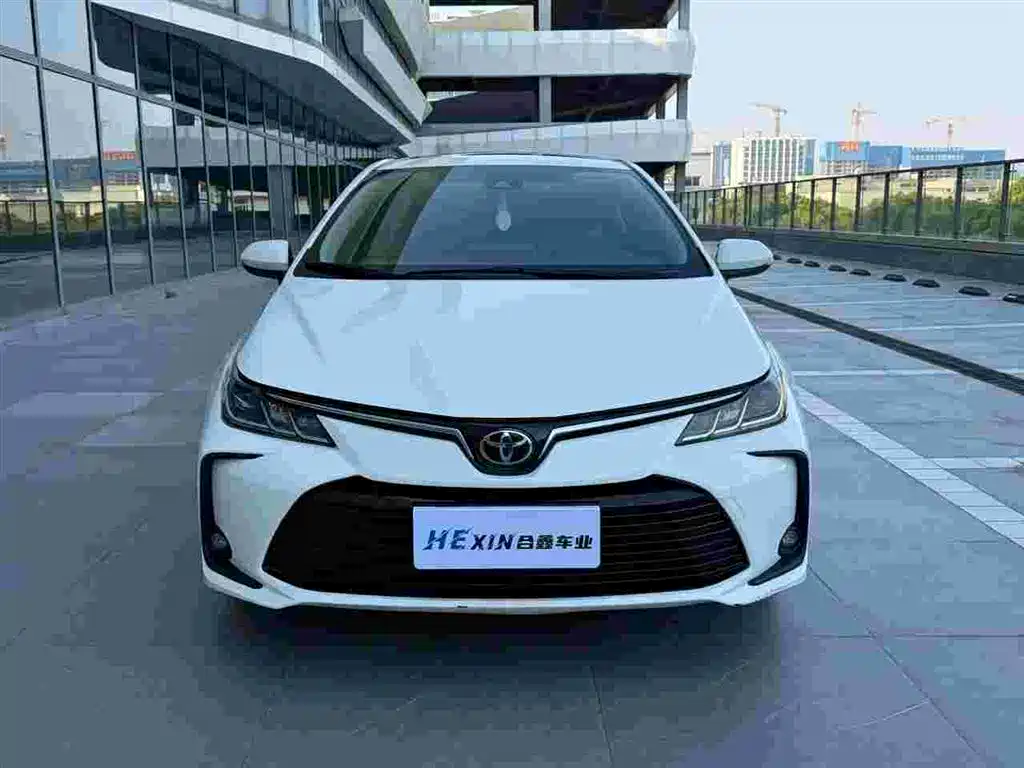 Toyota Corolla 2021 1.2T S-CVT Elite PLUS Edition фото 2
