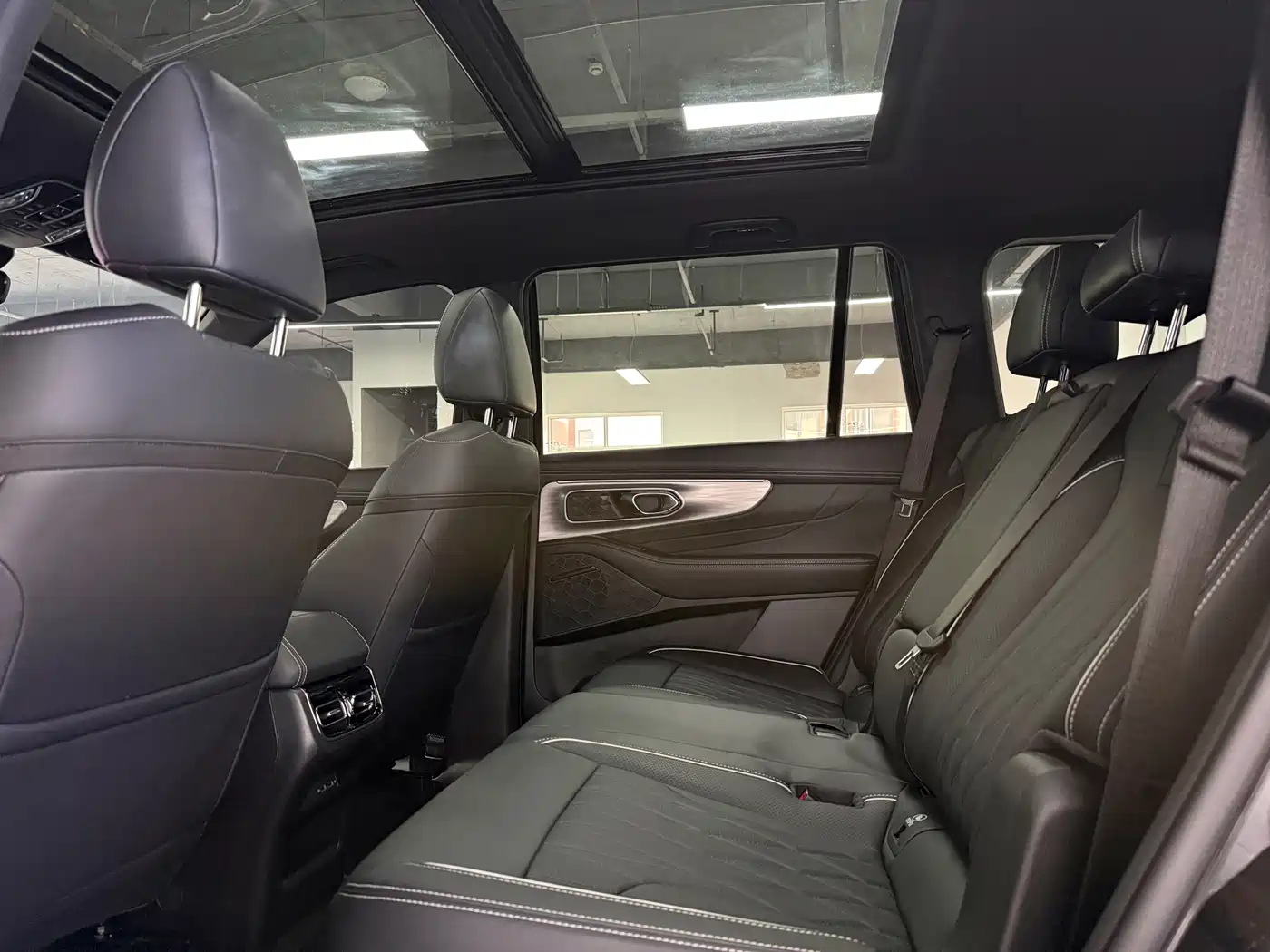 GAC Trumpchi Trumpchi GS8 2025 Pilot Series 2.0TGDI 2WD Luxury Edition 5-seater фото 11