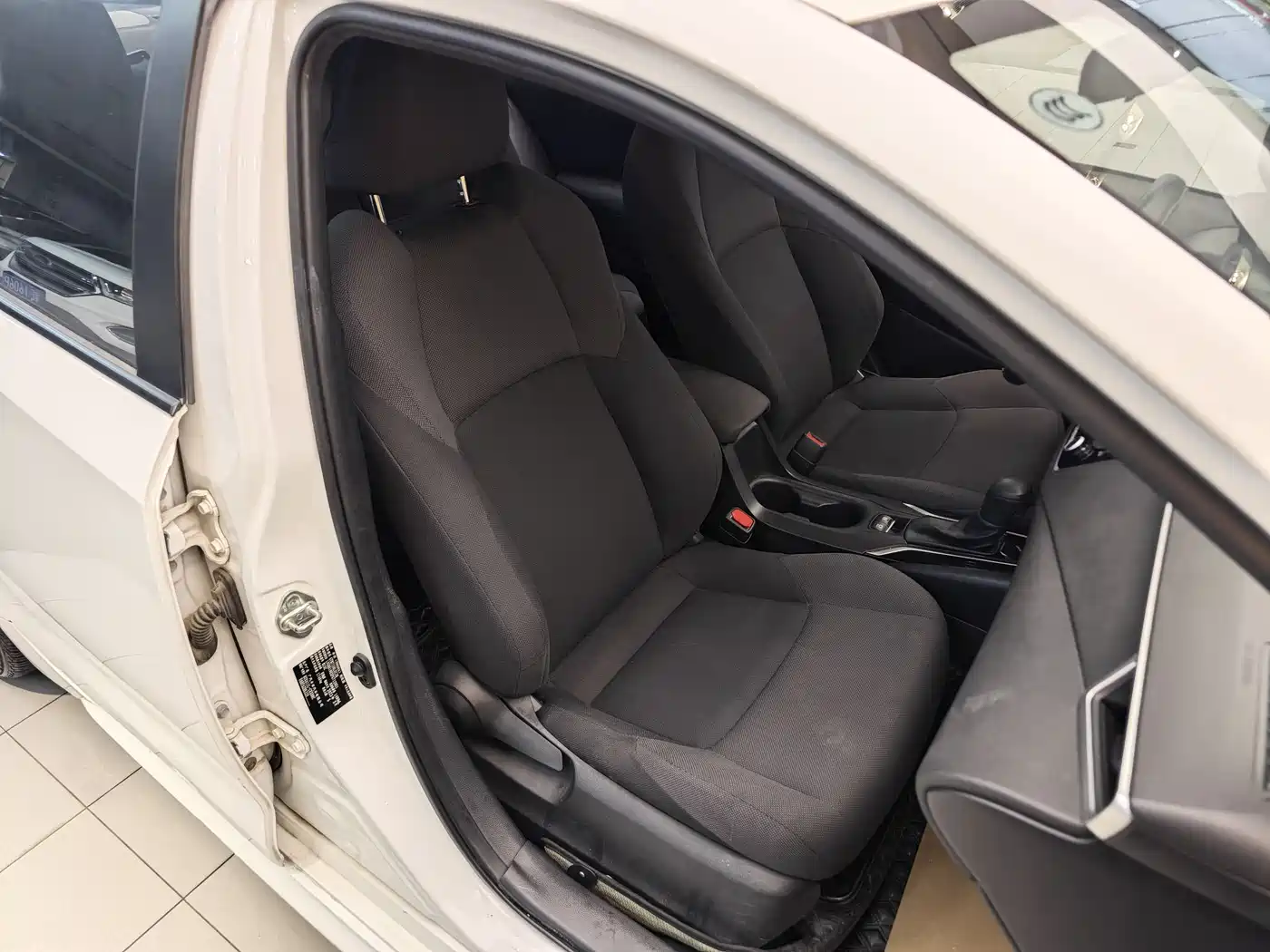 Toyota Levin 2022 TNGA 1.5L CVT Progressive Edition фото 33
