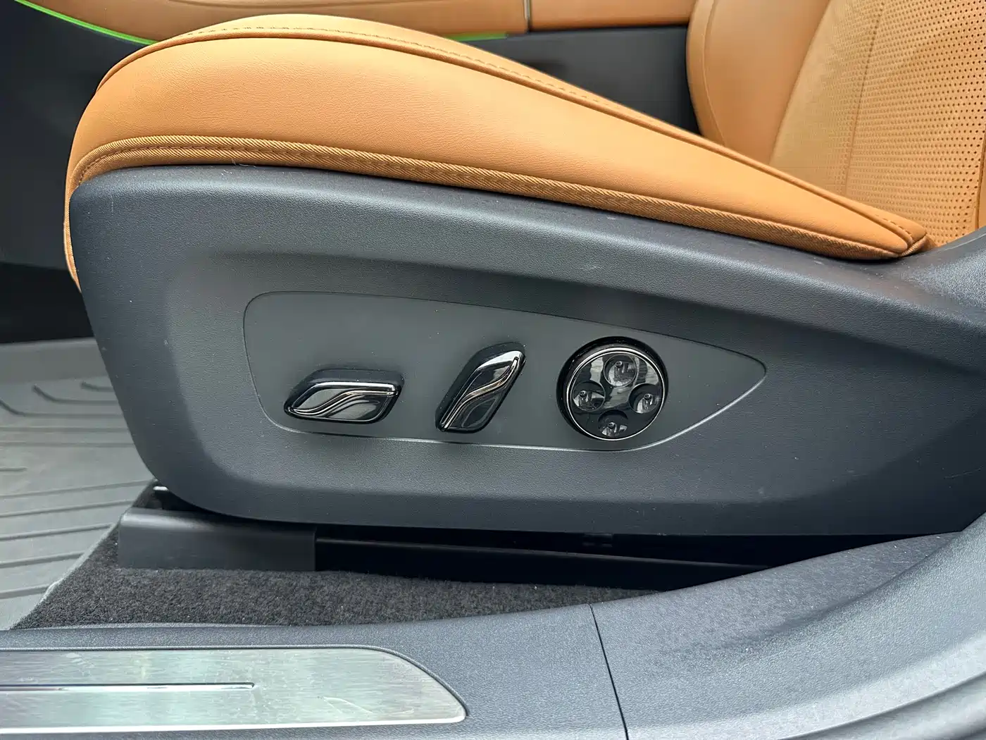 Voyah Auto VOYAH Zhuiguang 2024 PHEV AWD Ultra Long Range Flagship фото 20