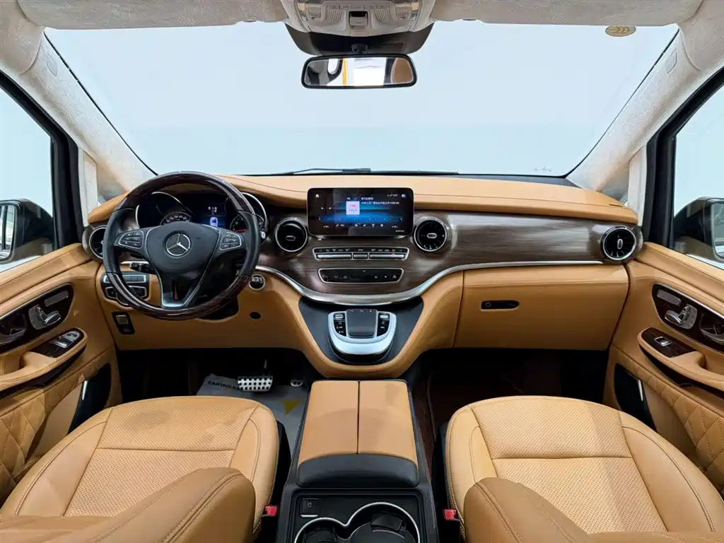 Mercedes-Benz V-Class 2020 Model V 260 L Long Wheelbase Luxury фото 27
