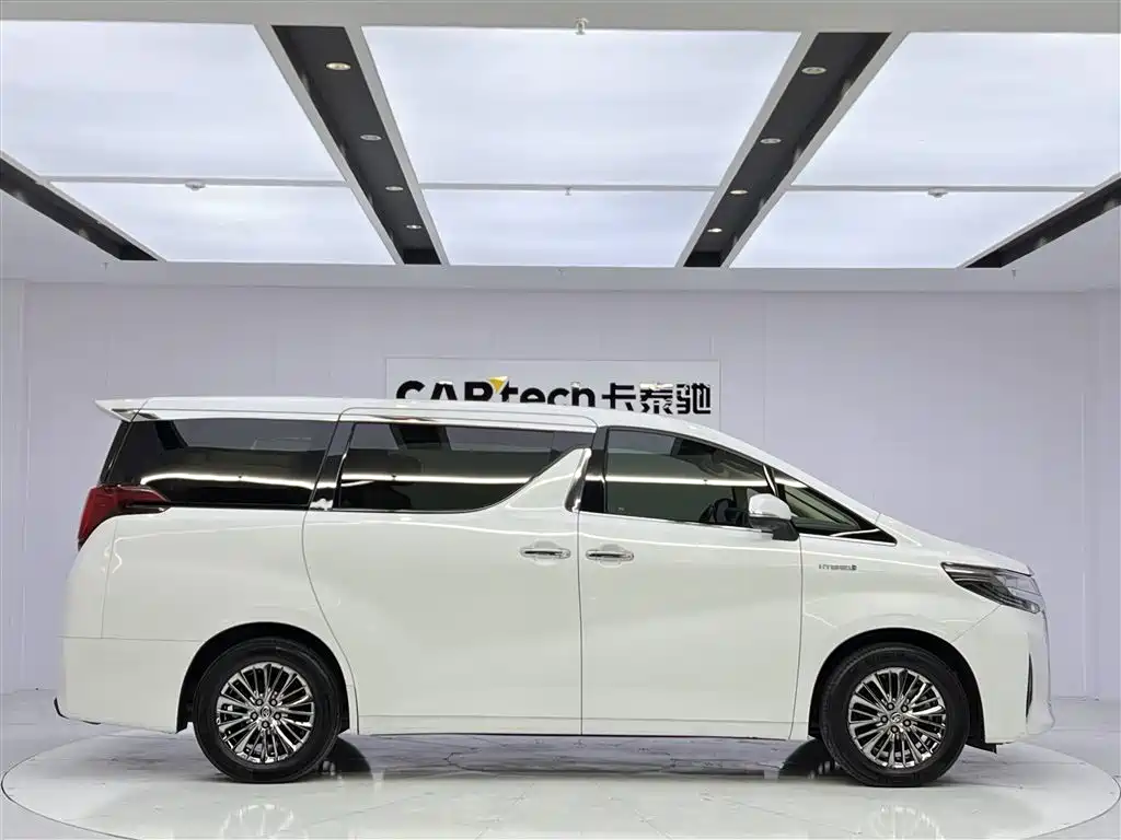 Toyota Alphard 2019 Hybrid 2.5L Luxury фото 6