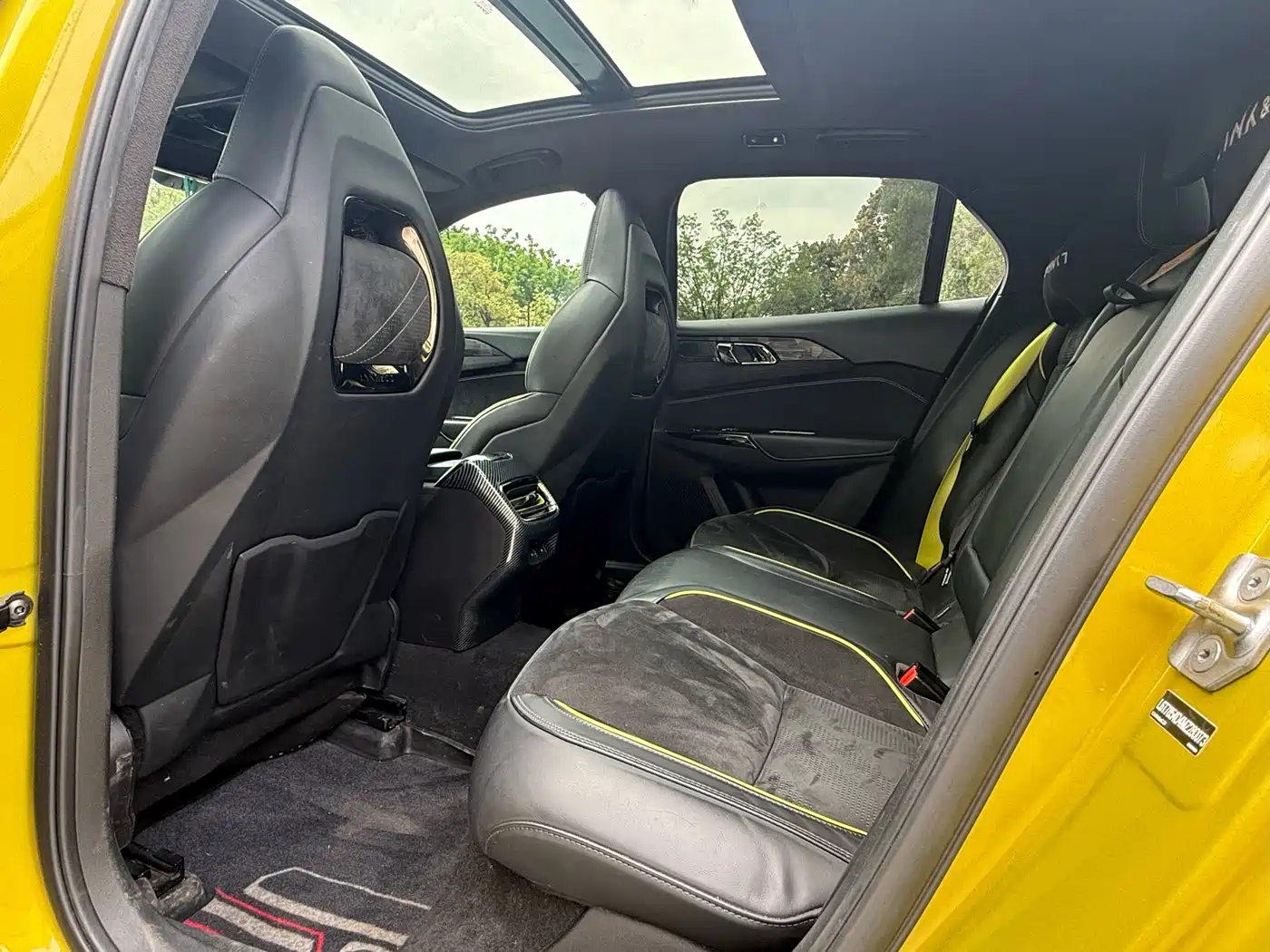 Lynk & Co 03 2021 03+ 2.0TD Auto Performance Package Edition фото 6